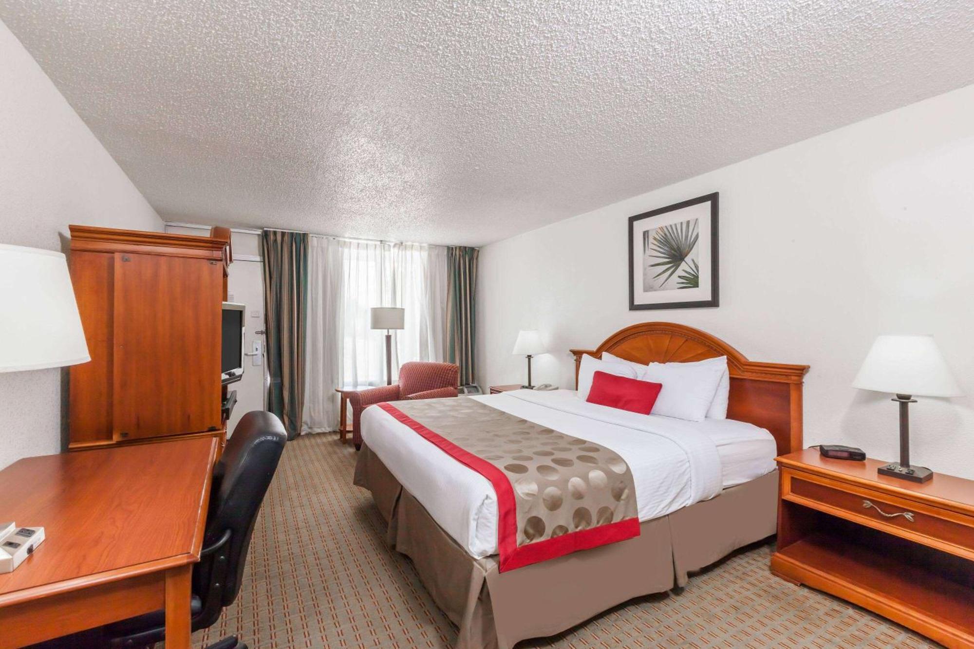 Ramada By Wyndham New Iberia Hotel Luaran gambar