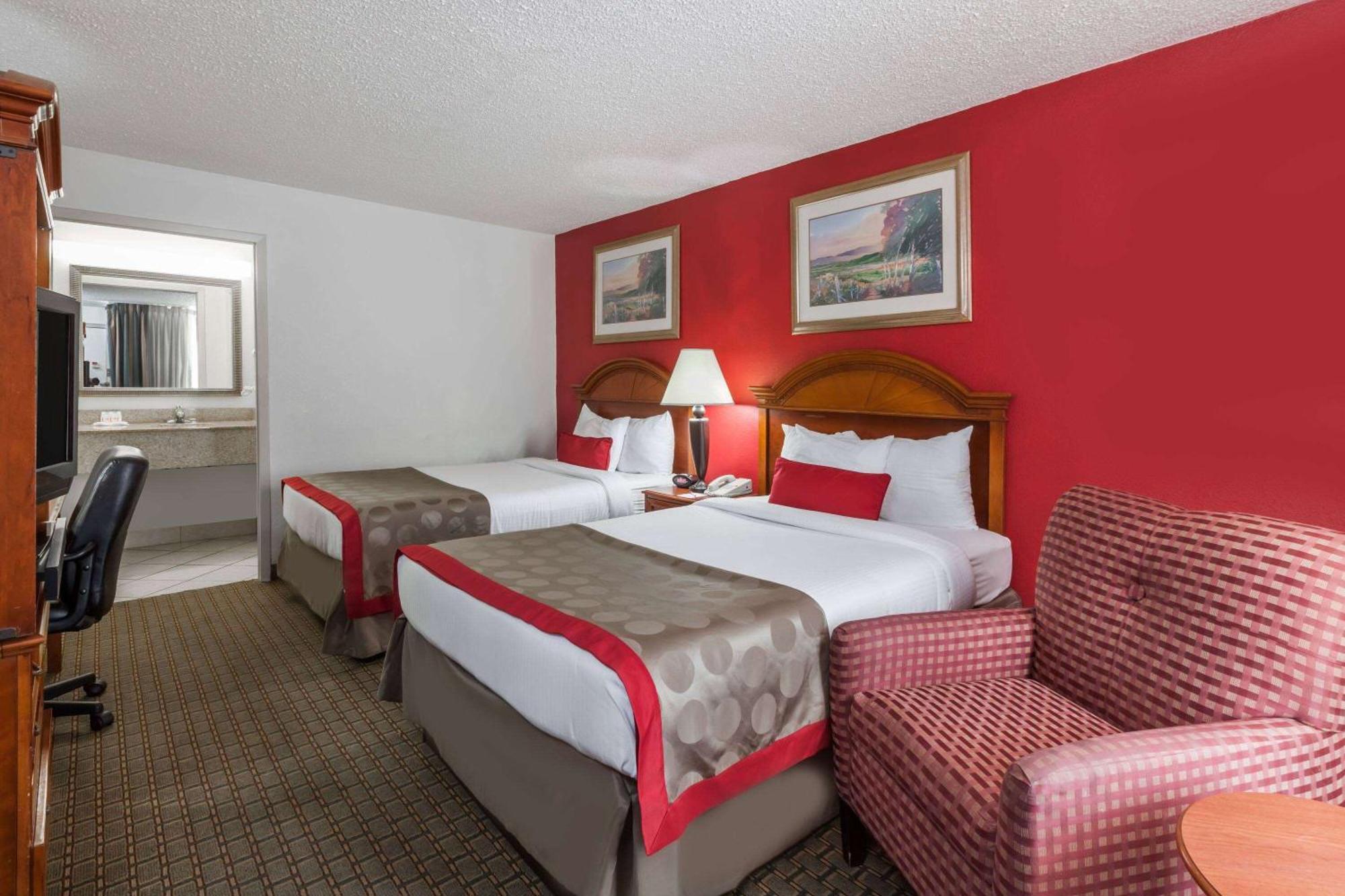 Ramada By Wyndham New Iberia Hotel Luaran gambar